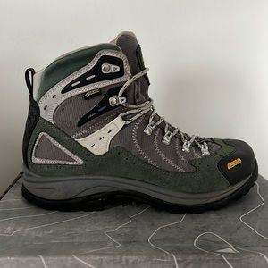 Asolo, Fission GV. Women’s Size 9